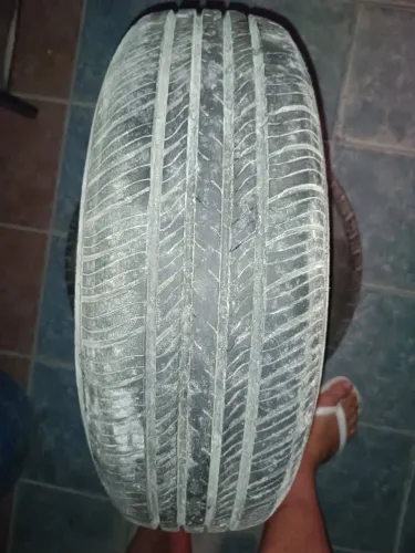 Pneu roda 14 excelente semi-novas reforçado para peso para caminhonete