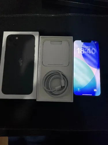 Apple Iphone 13 128GB Meia Noite Preto MLPF3BR/A