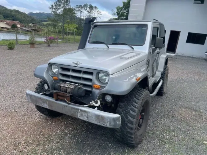 Troller T-4 4X4 2.8 TB Int. Cap. Rígida Diesel 2005