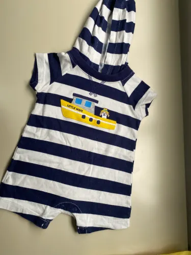 Romper Carters 6 meses