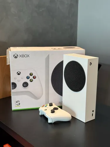 Xbox série S disponível