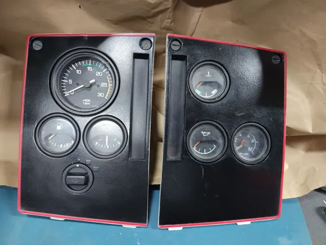 Painel de instrumentos Ford Cargo 12V