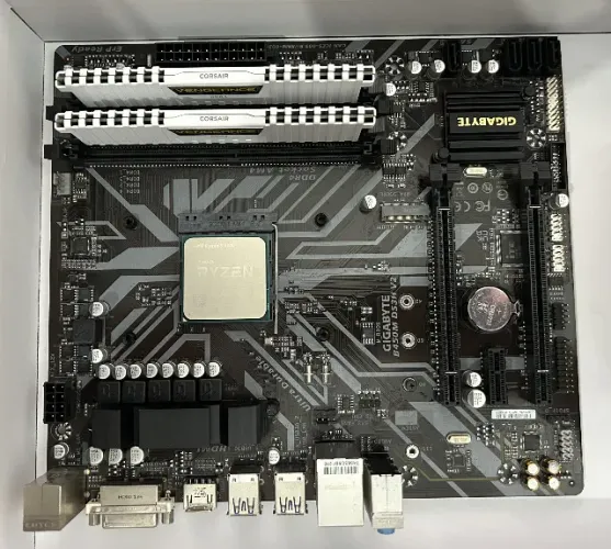Kit Gigabyte B450M DS3H V2 + Ryzen 5 4500 + 16 Gb Corsair DDR4 3200 