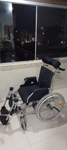 Cadeira de rodas reclinável