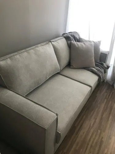 Sofá retratil de 2 lugares, reformado com tecido adequado para quem tem gatos