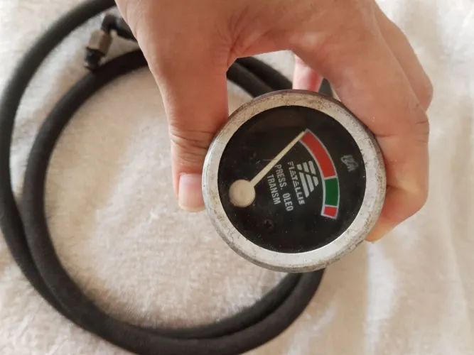 Manômetro Pressão Óleo Transmissão Fiatallis Com Mangueira - Original Usado