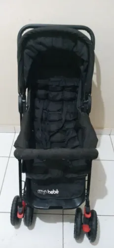 Vende - se carrinho de bebê usado para passeio vira berço alça reversivel. 