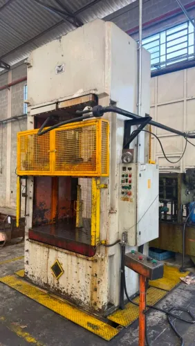 Prensa Hidráulica Duplo Pistão 350 ton