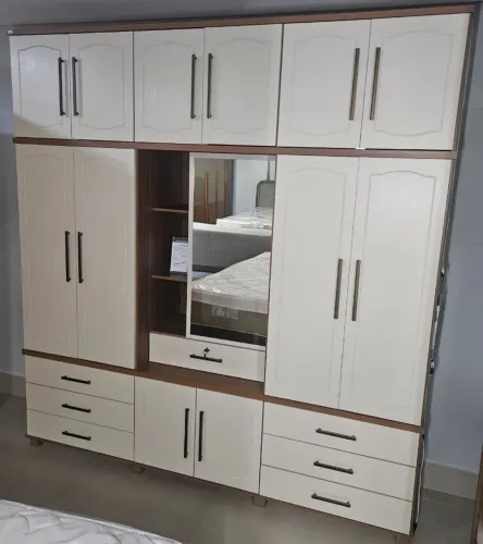 Guarda roupa casal