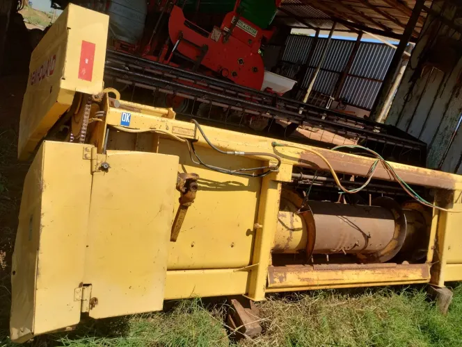Plataforma New Holland 13 pés 