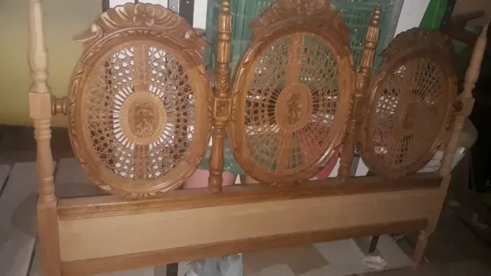 Vendo cama de palhinha,casal, completa