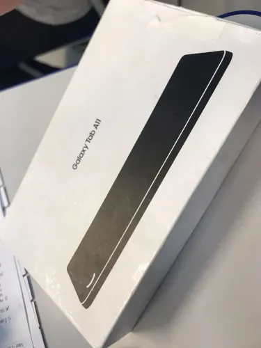 Tablet Samsung a11, intacto 