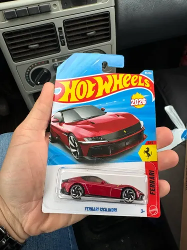 Kit com 5 Hotwheels 