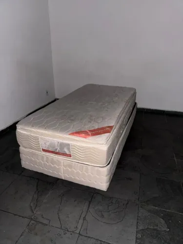 Cama box de solteiro