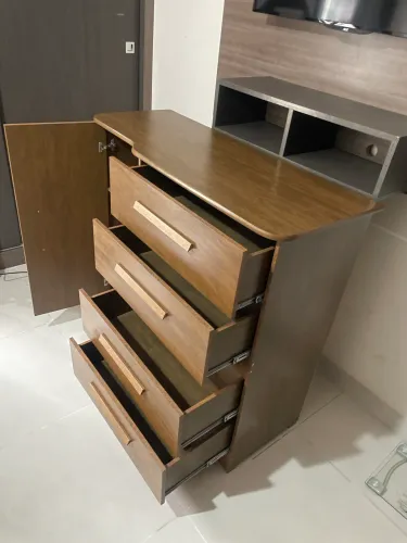 Cômoda 4 gavetas com sapateira