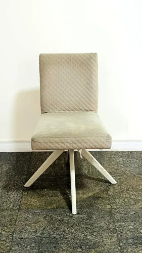CADEIRA GIRATÓRIA P/ MESA DE JANTAR - BEGE