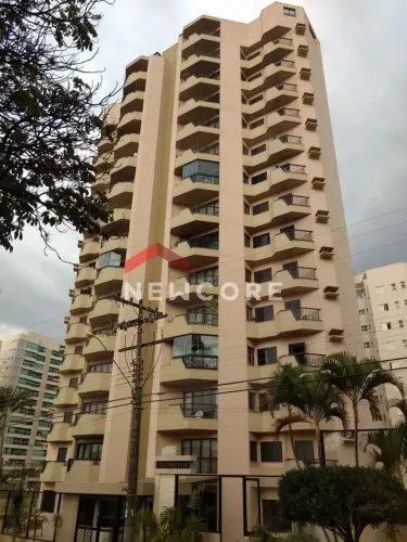 Apartamento em Rua Professor Alberto Brandão de Rezende - Jardim Amália - Bauru/SP