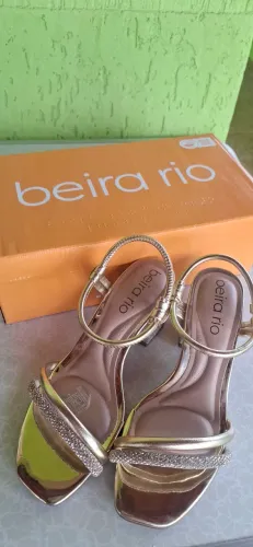 Salto brilhante Beira Rio