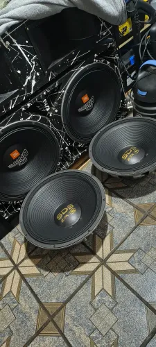 Vendo som para camionete 