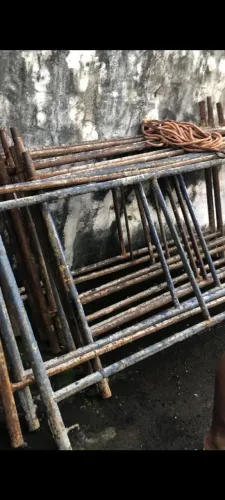10 PCs de andaimes de ferro de 1metros e meio