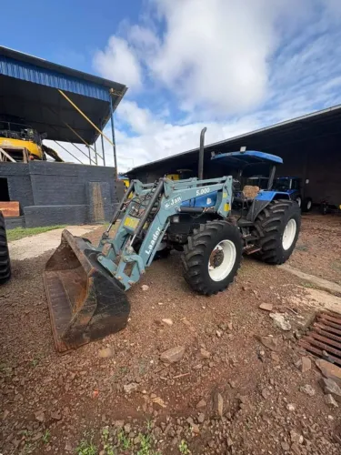 TRATOR NEW HOLLAND TL 90 2004 + PLAINA JAN LABER 5000