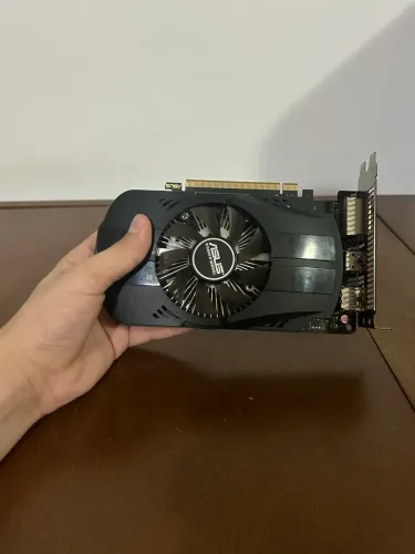 Placa de Video / Asus Phoenix Geforce GTX 1050 2GB