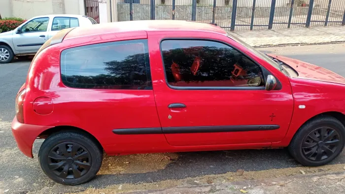 Renault Clio Hi-flex 1.0 16V 3P 2011