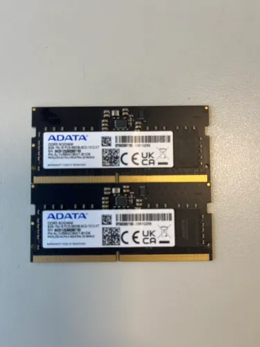 02 cartões de memória Memória DDR5 8GB- sem uso!!!!!