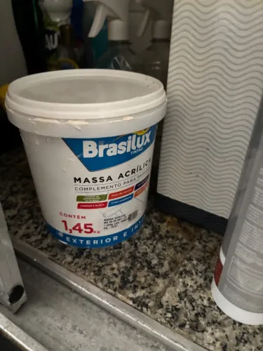Massa acrílica
