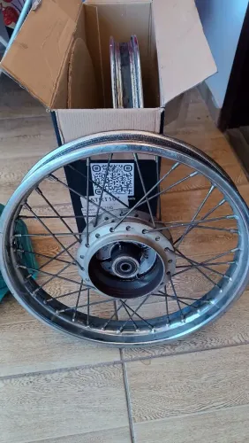 Par de Rodas Titan 150