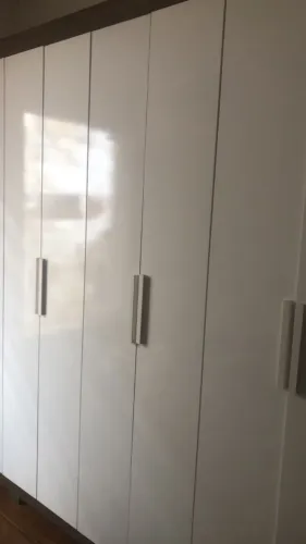 Guarda roupa 8 portas