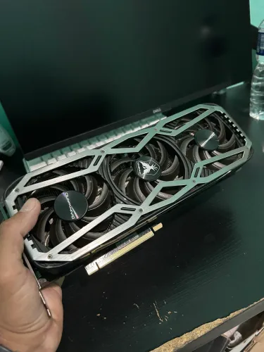 Placa de vídeo RTX 3080 com defeito