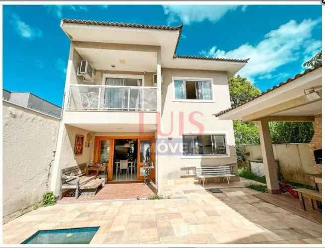 Casa com 3 dormitórios para alugar, 200 m² por R$ 6.200/mês - Itaipu - Niterói/RJ