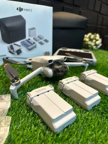 Drone Dji Mini 3 Fly More Combo com Tela ZERO