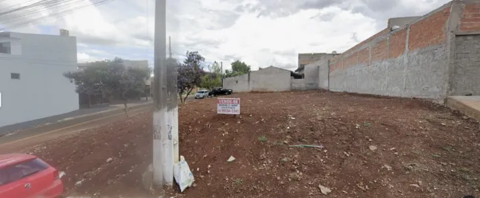 Terreno amplo - 400m² a 3 quadras do Puppo | Excelente investimento