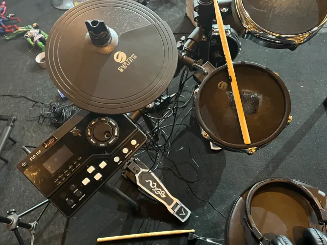 Bateria eletrônica Custom Sound csd 100