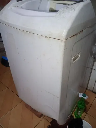 Máquina de lavar com avarias