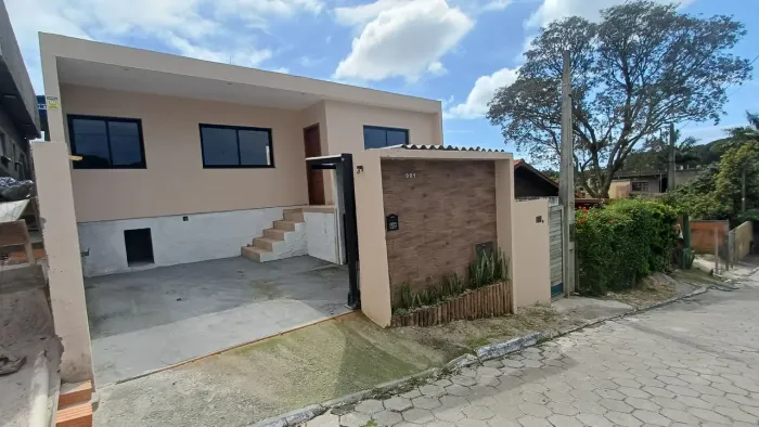 Vendo casa + apartamento