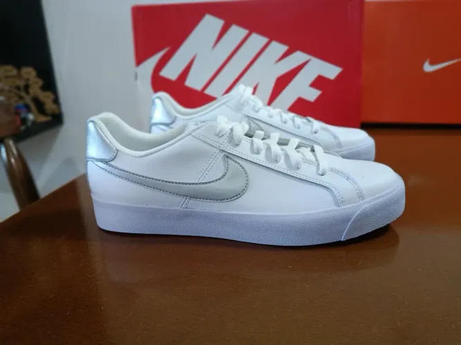 Tênis Nike casual branco n° 40 original 