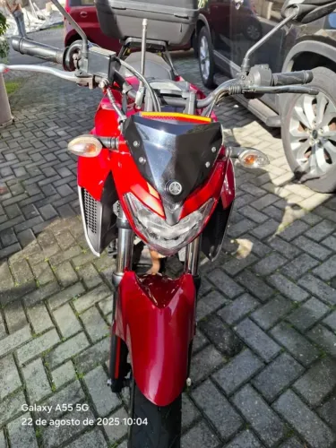 YAMAHA FAZER FZ25-ÚNICO DONO-BAÚ 45L-EXCELENTE-