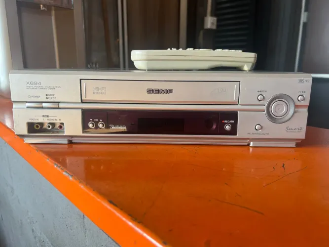 Vende se video cassete SEMP X694