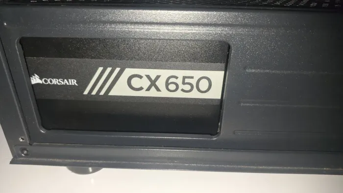 Fonte Corsair CX650