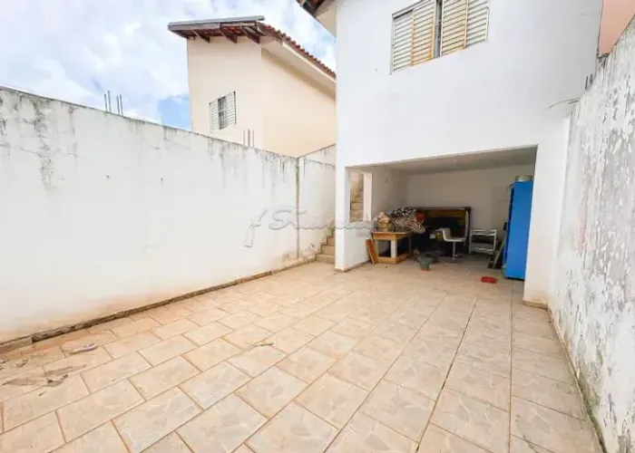 ? OPORTUNIDADE EM ITAPETININGA - CASA NO JARDIM BRASIL