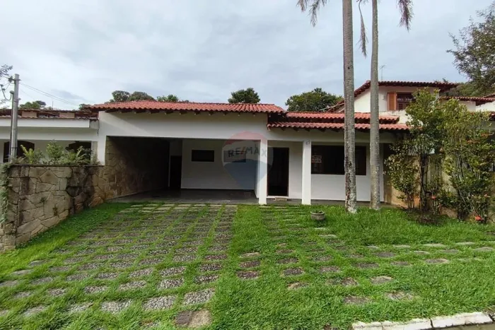 Casa dos Sonhos: Alugue em Lavras, MG!