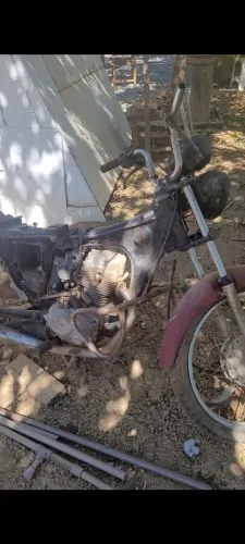 Moto para utilizar peças