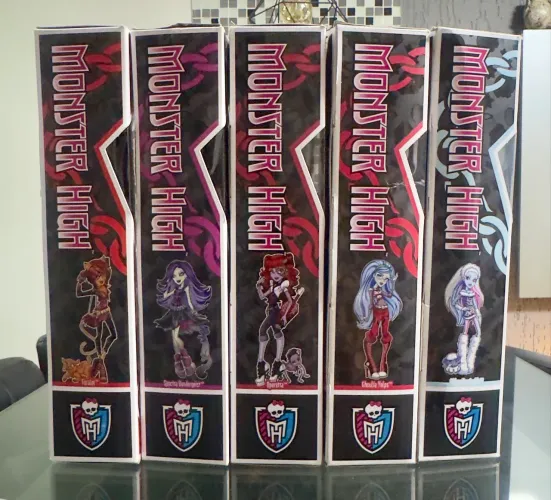 Caixas Creeproduction - Monster High - LEIA DESCRIÇÃO