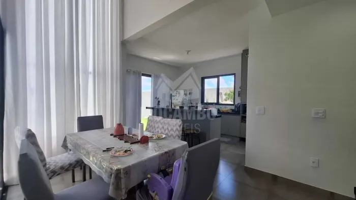 Casa em Condomínio : / Residencial / Bairro Itapema
