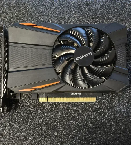 Placa de vídeo gigabyte nvidea gtx 1050ti 4gb GV-N105TD5-4GD