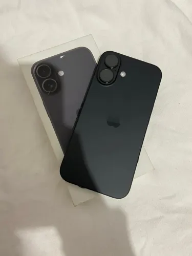 iPhone 16