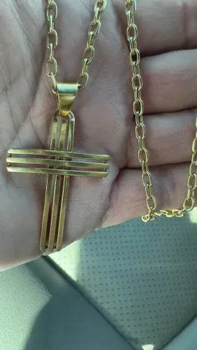 Vendo cordão de prata banhado a ouro 18k novo com 70cm